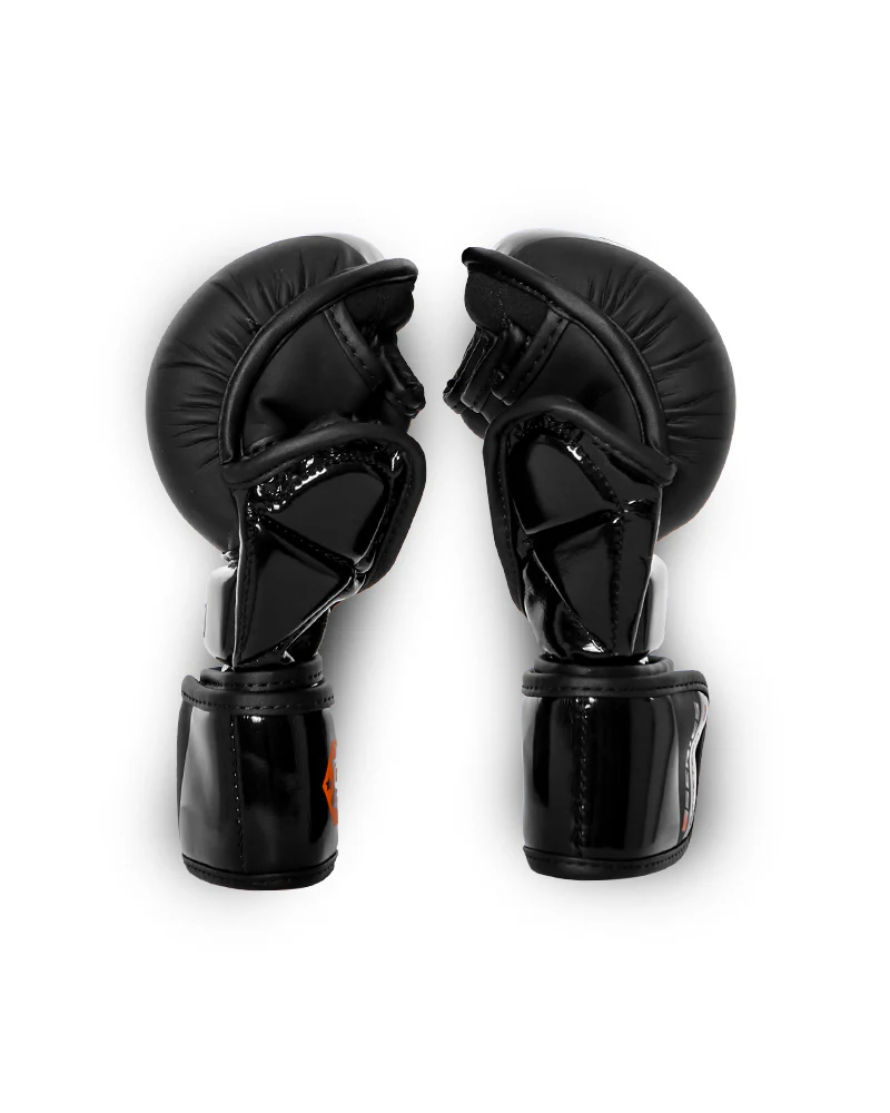 Engage E-Series MMA Grappling Gloves - Black - Image 3